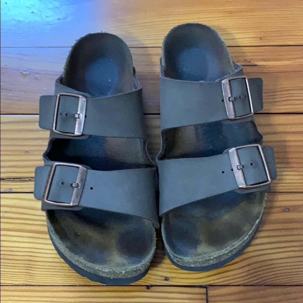 Girls mocha Birkenstock’s size 37